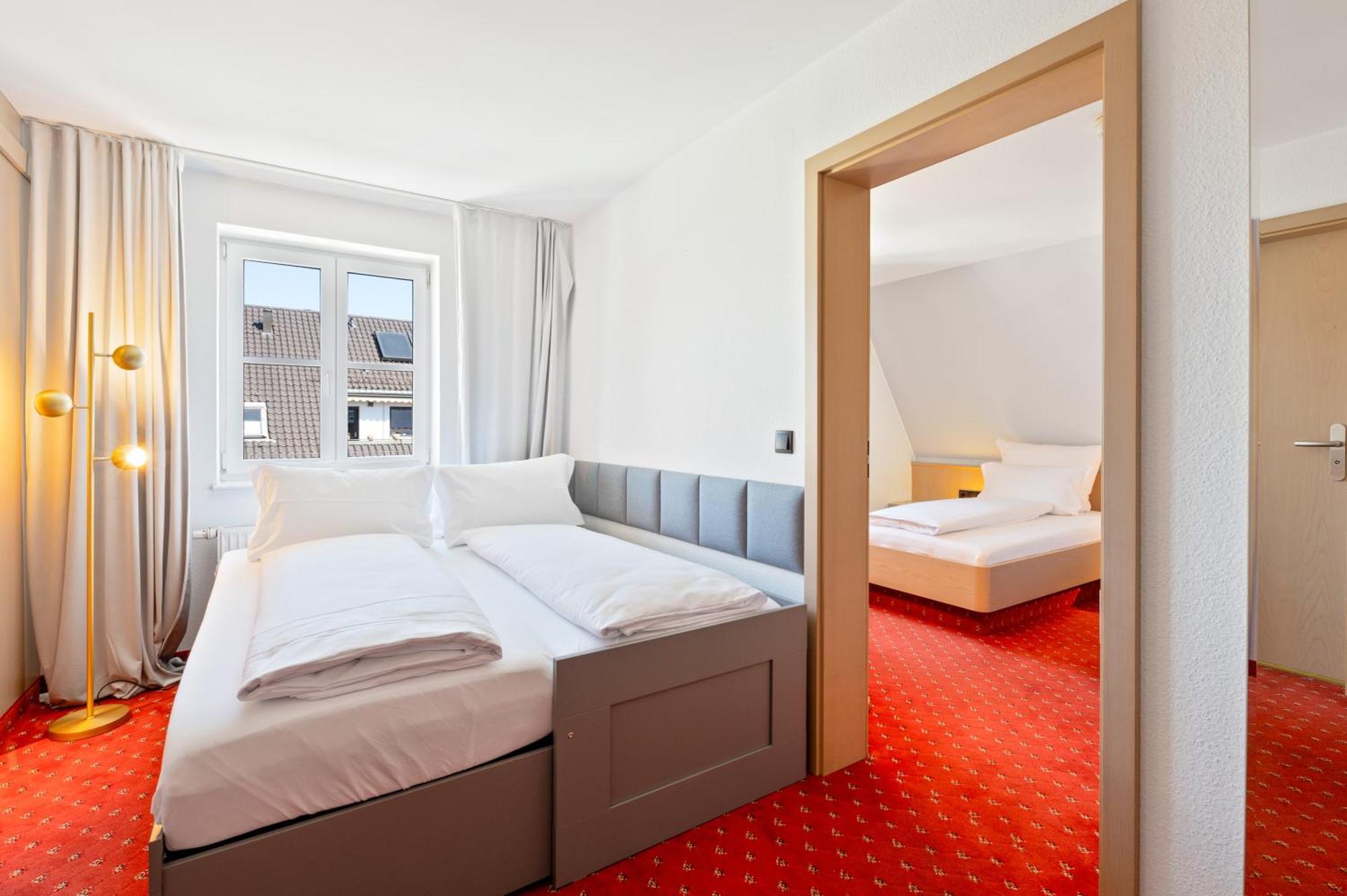 Steiners Hotel Airport-Messe สตุตการ์ต ภายนอก รูปภาพ