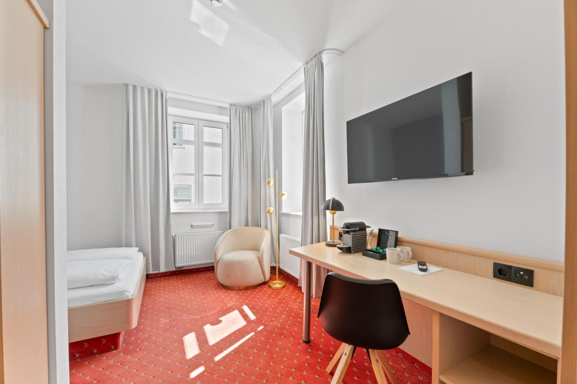 Steiners Hotel Airport-Messe สตุตการ์ต ภายนอก รูปภาพ